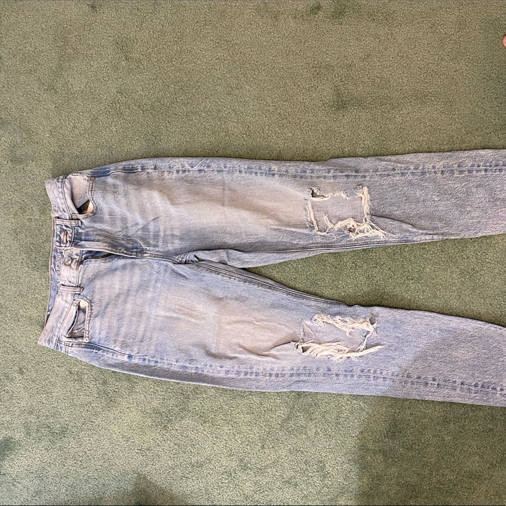 American Eagle Mom Jeans